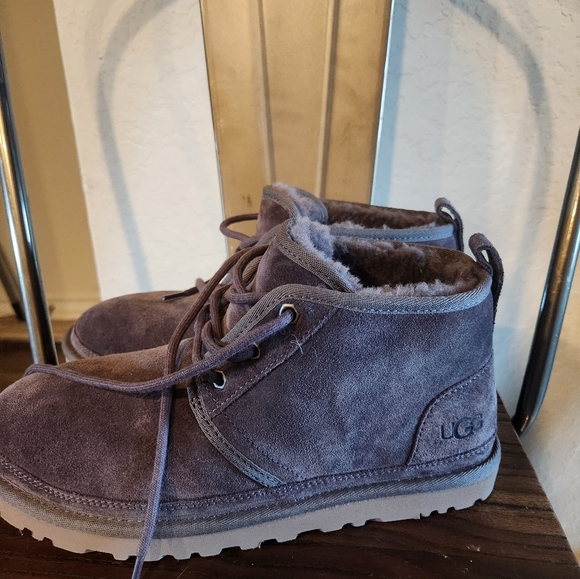 Ugg Neumel Grey Boot - Picture 4 of 4